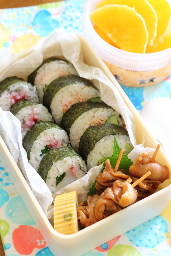 夏バテ気味な時の巻き寿司弁当（サラダ巻き＆イカ紫蘇）
