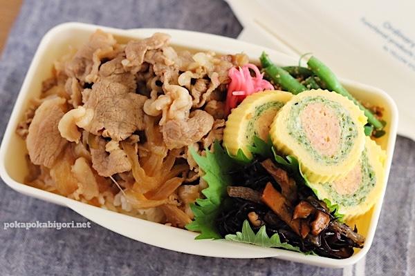 牛丼弁当の茶色を解決！「三色卵焼き」で彩りUP＆冷凍ひじきの時短術