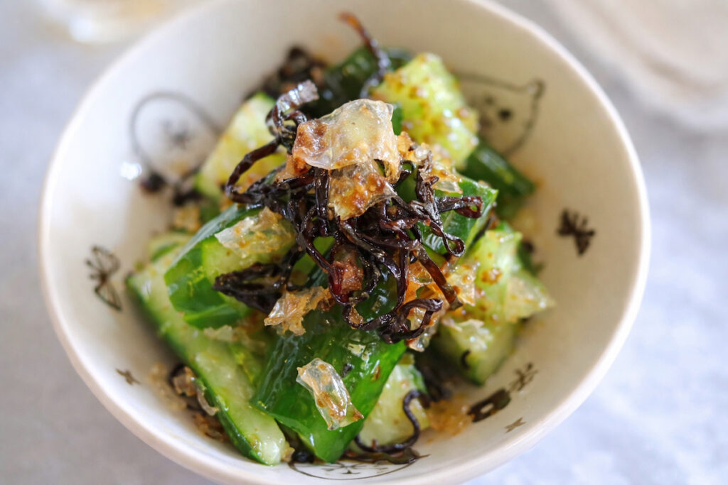 3分で完成するやみつき副菜「きゅうりの塩昆布和え」