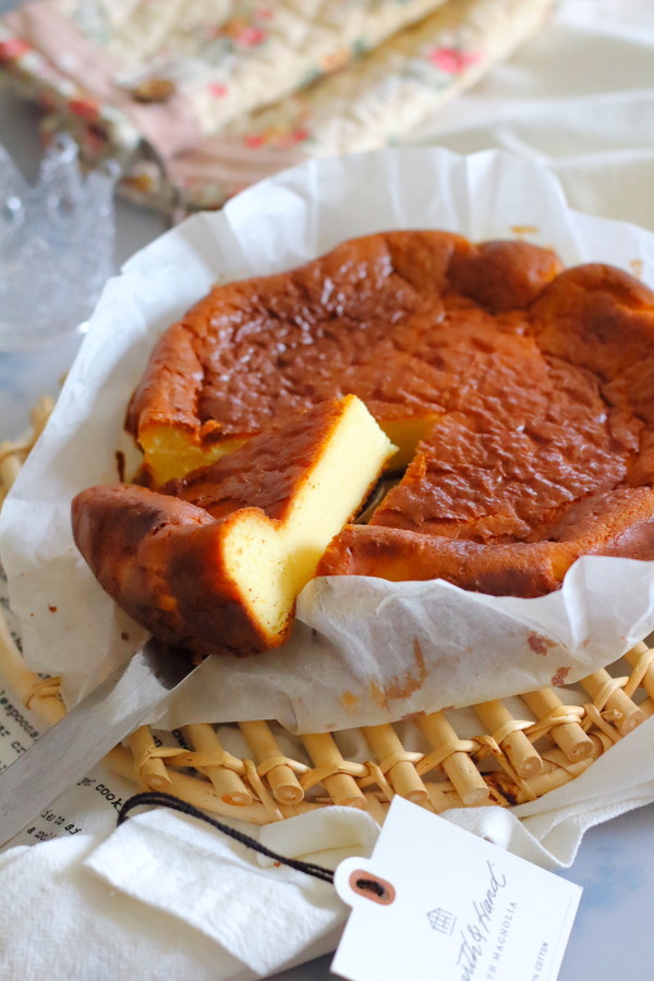 混ぜて焼くだけ簡単チーズケーキ