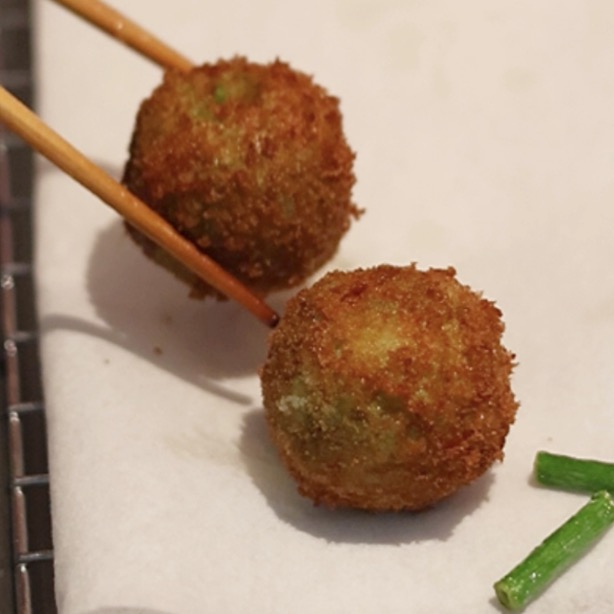 揚げたえんどう豆フライ