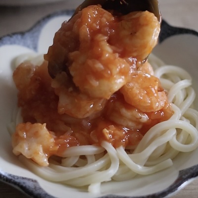 えびちりをうどんにかける