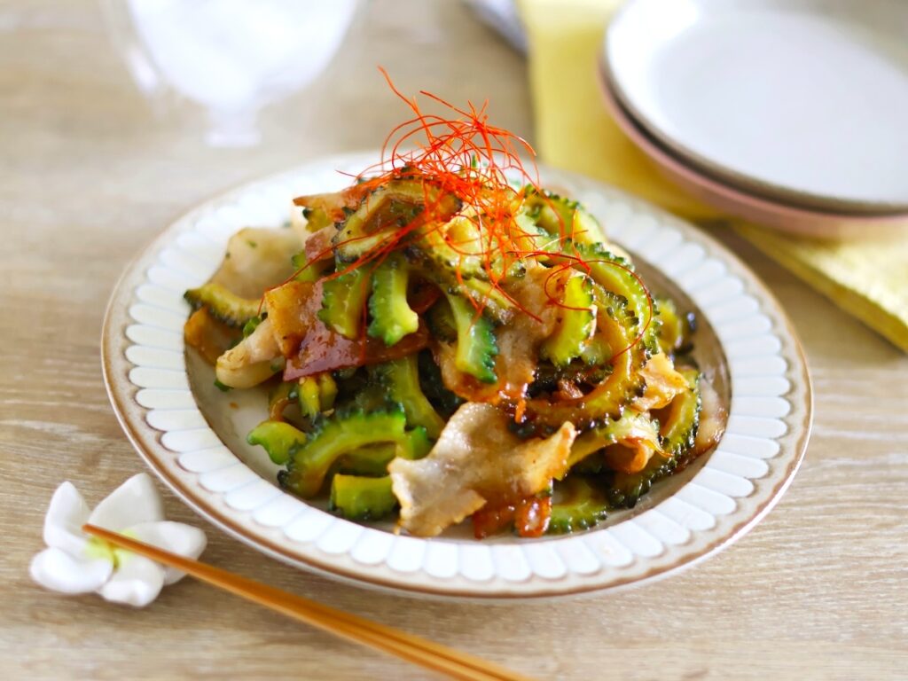 食物繊維UPでかんてんクック顆粒を加えた「豚バラとゴーヤの甘酢炒め」