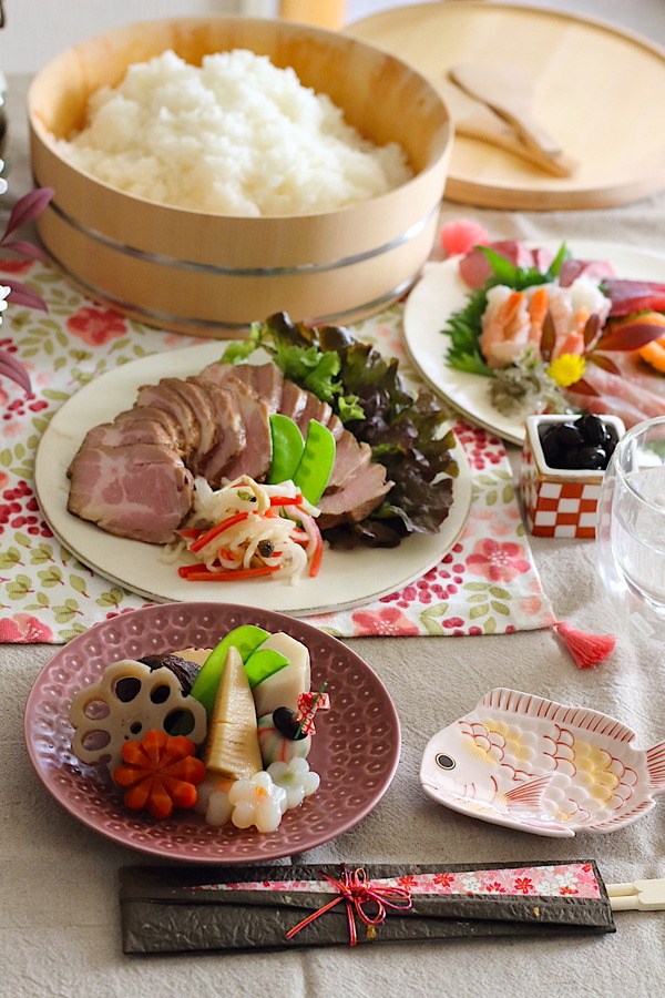 手巻き寿司と簡単なお節料理でお正月