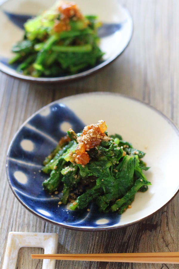 大根の葉の大量消費レシピ ご飯のお供に合う胡麻和えの盛り付け