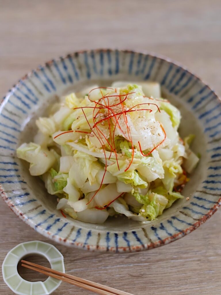 【レンジ5分】白菜が消える!オイスターソース×酢の「無限白菜」が中毒性高すぎ