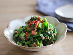 レンジ3分＆明太マヨの魔法で、菜の花が無限に食べられる副菜に