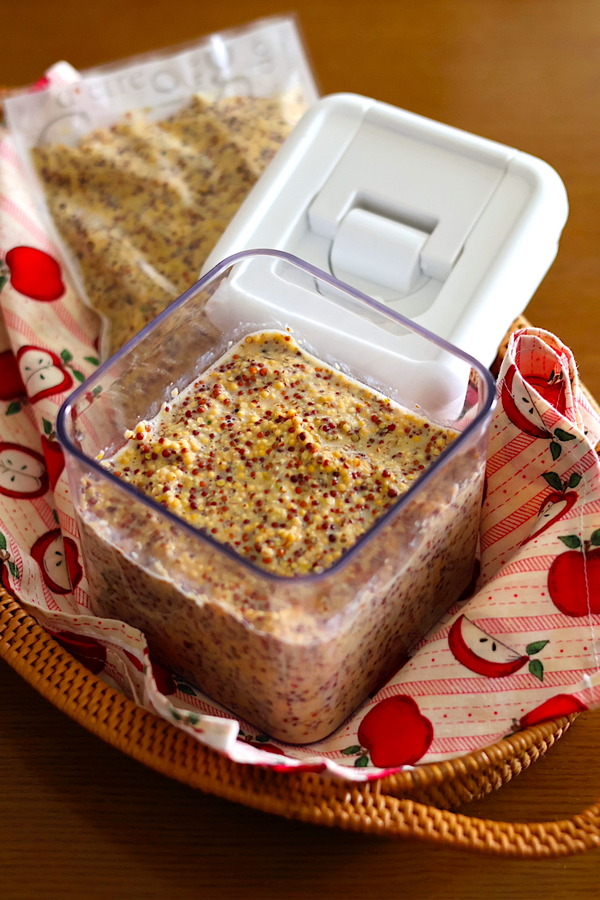 もう市販には戻れない!材料を混ぜるだけの『自家製粒マスタード』が絶品。コスパ最強の裏ワザも公開