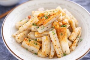 ちくわとれんこんの甘辛炒めレシピ｜お弁当の隙間に！冷めてもシャキシャキ美味しい作り置き副菜