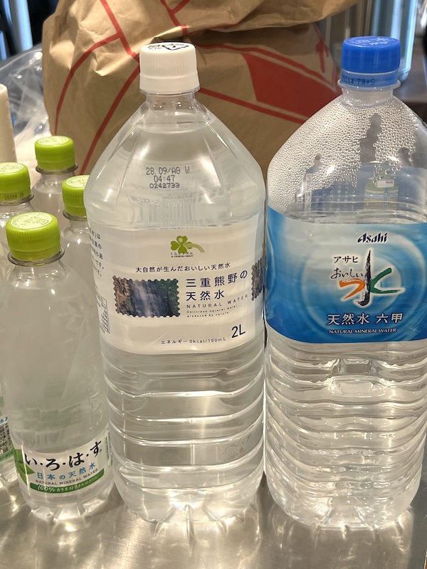 コ・ノ・ホ・シの炊飯実験に使用した複数種類のミネラルウォーター